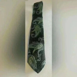 Mens Ted Baker 100% silk green paisley tie